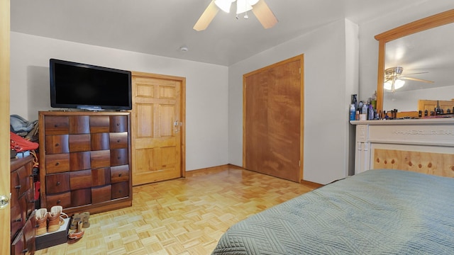 bedroom with ceiling fan