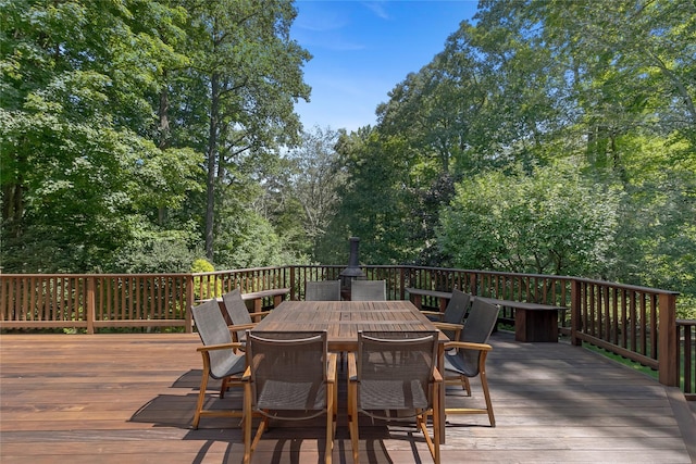 deck featuring outdoor dining space