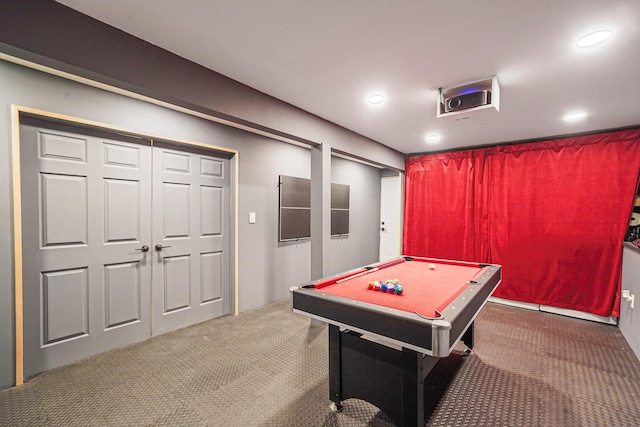 recreation room with carpet floors, billiards, and recessed lighting