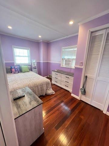 bedroom featuring dark wood-style flooring, recessed lighting, and crown molding