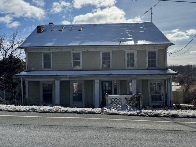 view of front of house with covered porch