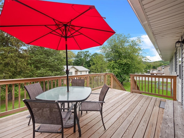 215 Old Haverstraw Rd, Congers, NY 10920 - wooden deck with outdoor dining area