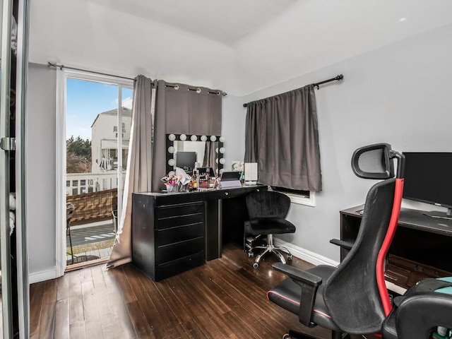 office area featuring wood finished floors and baseboards