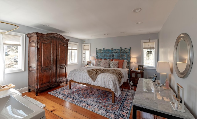 71 Old Mountain Rd S, Nyack, NY 10960 - bedroom featuring light wood finished floors, recessed lighting, and baseboards