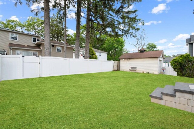 670 Emerson St, Woodmere, NY 11598 - view of fenced backyard