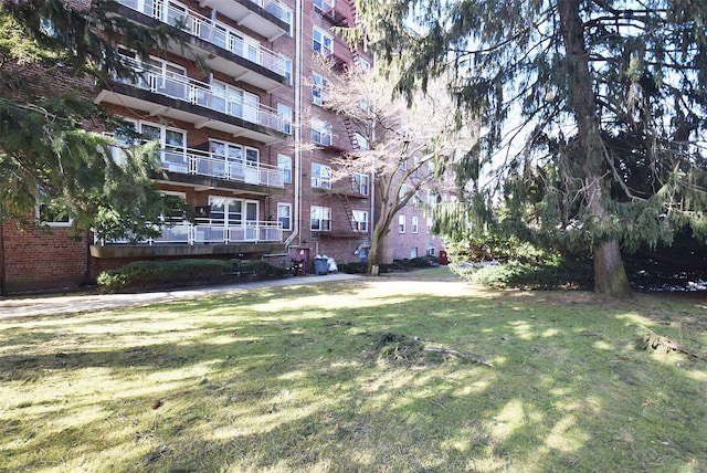 47-27 Little Neck Pkwy Unit L-2, Little Neck, NY 11362 - view of yard