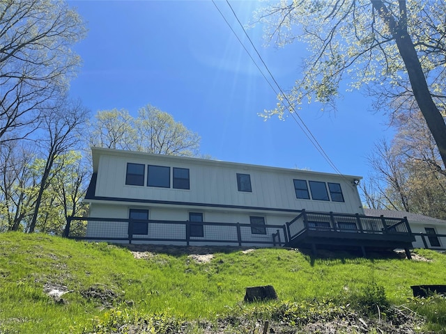 16 Shunpike, Clinton Corners, NY 12514 - back of property featuring a deck