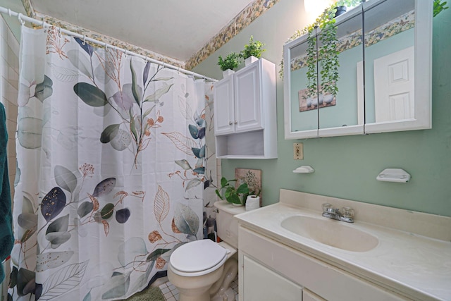 full bathroom featuring toilet, vanity, and a shower with curtain