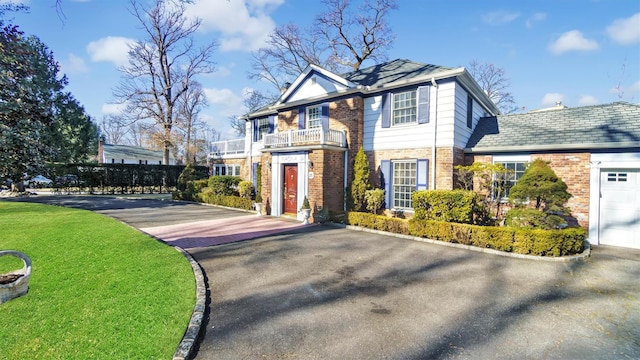 21 Bayview Ave, Great Neck, NY 11021 - photo 2