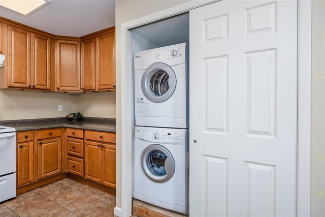 100 Daly Blvd Unit 2410, Oceanside, NY 11572 - photo 15