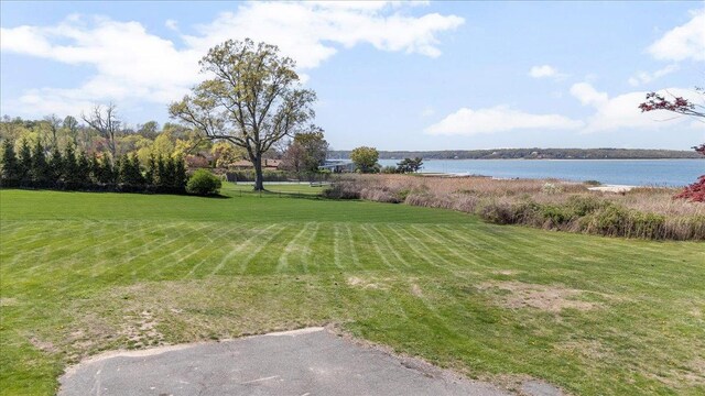 36 Bay Crest Dr, Huntington, NY 11743 - photo 14