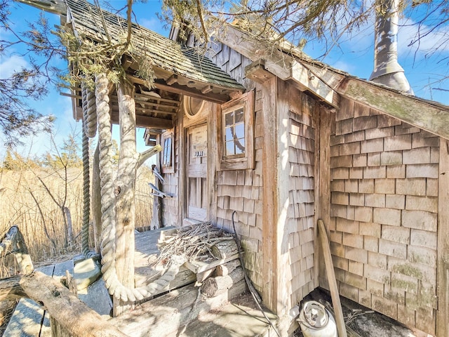 view of outbuilding