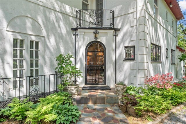 2737 Palisade Ave, Bronx, NY 10463 - property entrance featuring stucco siding and french doors