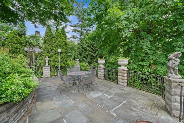 2711 Edgehill Ave, Bronx, NY 10463 - view of patio / terrace with outdoor dining area