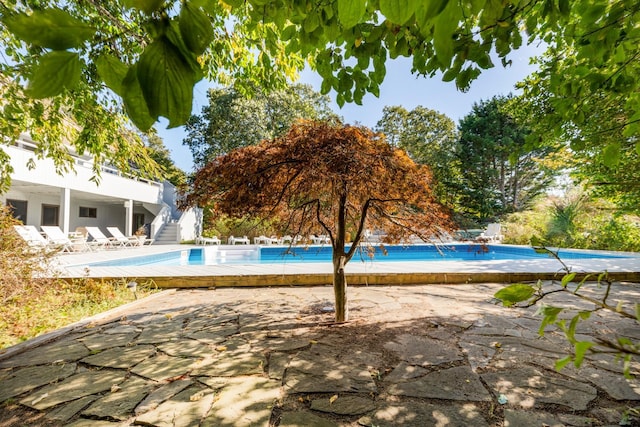 29 Kenwood Rd, Southampton, NY 11968 - outdoor pool with a patio area and stairs