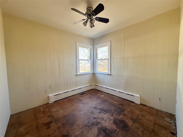 empty room featuring a ceiling fan