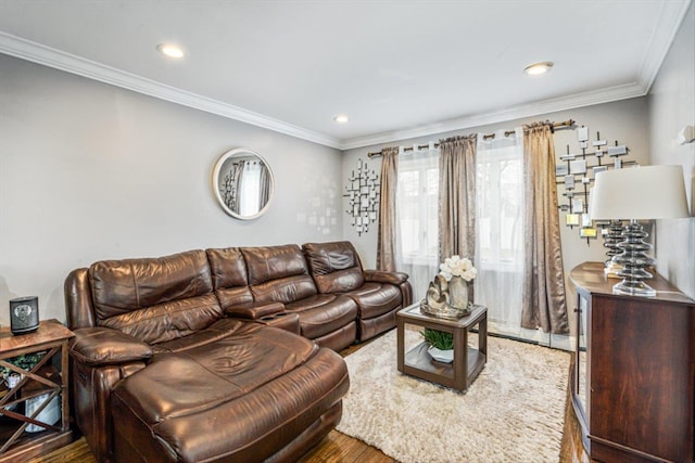 living area with recessed lighting, crown molding, and wood finished floors