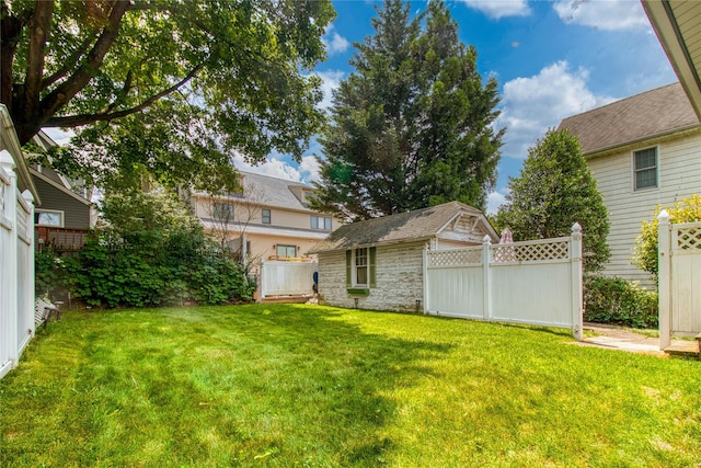 254 Rice Ave, Staten Island, NY 10314 - fenced backyard featuring an outbuilding