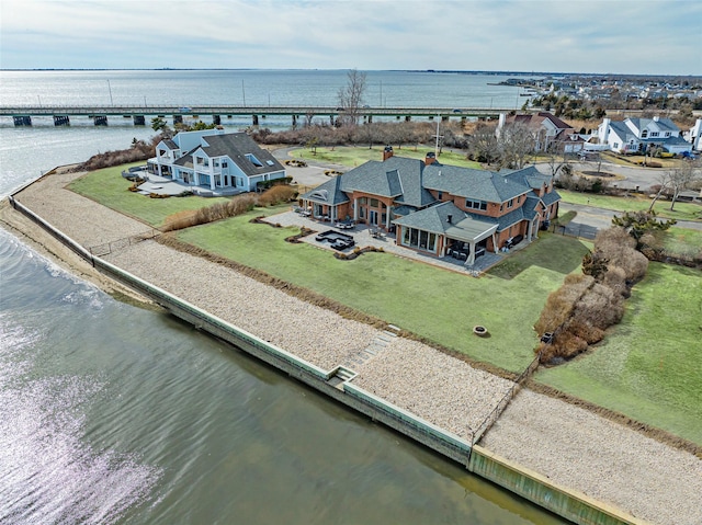 bird's eye view featuring a water view