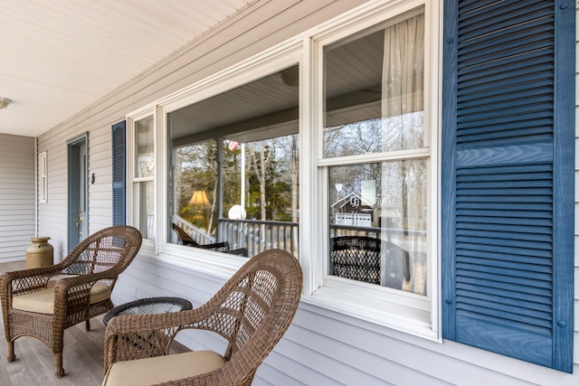 8 Rolling Woods Ln, Hampton Bays, NY 11946 - view of porch