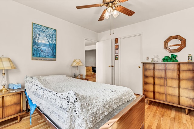 2390 Palisade Ave Unit 5J, Bronx, NY 10463 - bedroom featuring light wood-type flooring and a ceiling fan