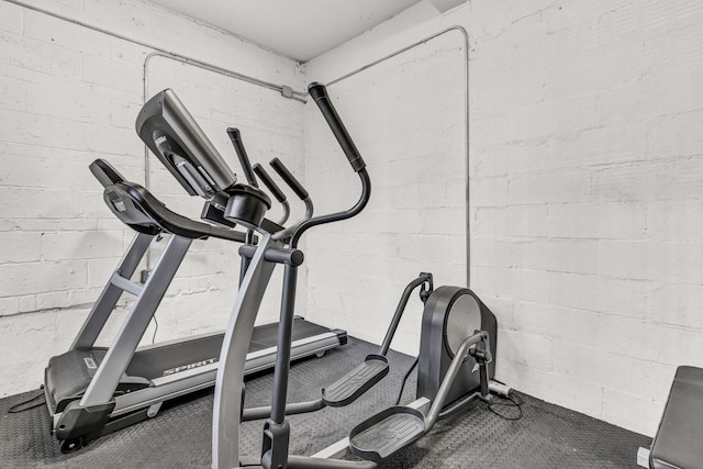2390 Palisade Ave Unit 5J, Bronx, NY 10463 - exercise area with concrete block wall