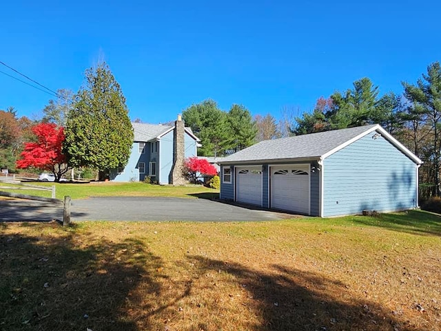 view of detached garage