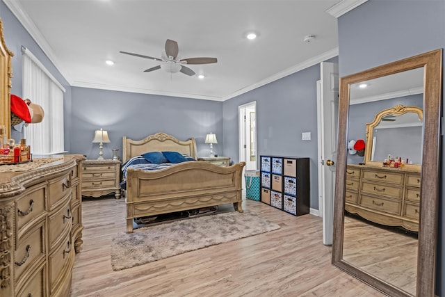 bedroom featuring recessed lighting, ornamental molding, a ceiling fan, light wood-type flooring, and baseboards