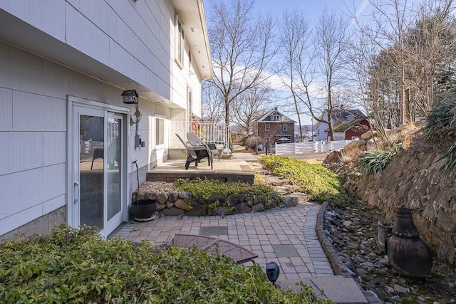 view of yard featuring a patio area