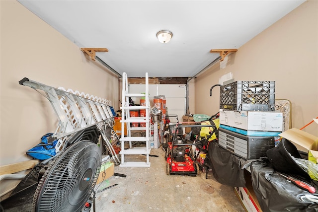 storage area with a garage