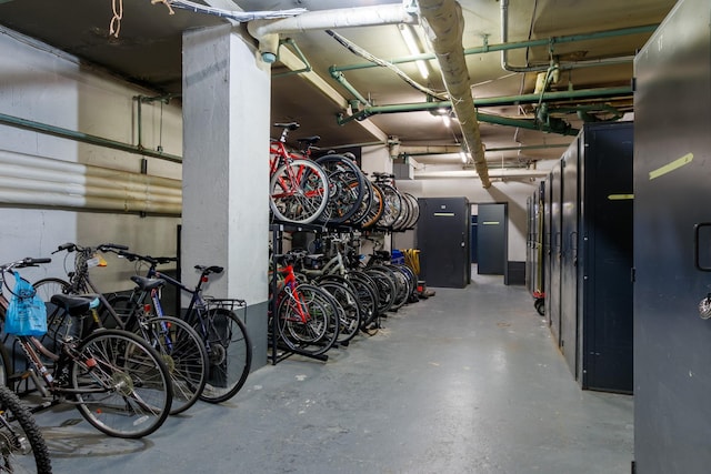 4705 Henry Hudson Pkwy W Unit 7G, Bronx, NY 10471 - garage featuring bike storage