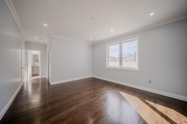 unfurnished room featuring baseboards, dark wood-style flooring, and recessed lighting