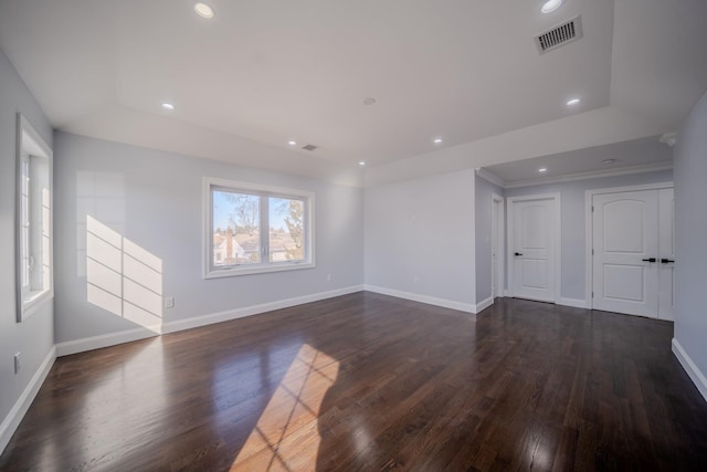 unfurnished living room featuring dark wood-style floors, recessed lighting, visible vents, and baseboards