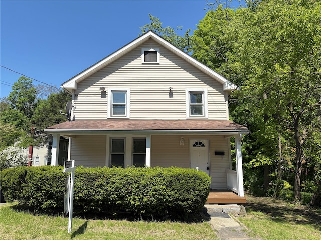 16 Fair St, Highland, NY 12528 - view of front of property with a porch