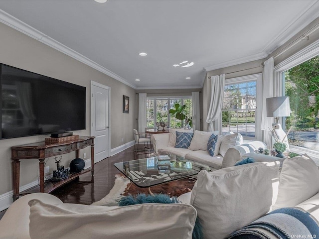 living area with recessed lighting, crown molding, baseboards, and wood finished floors