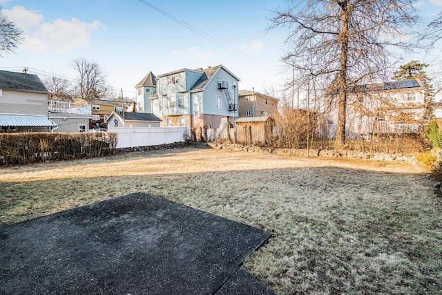 view of yard featuring fence