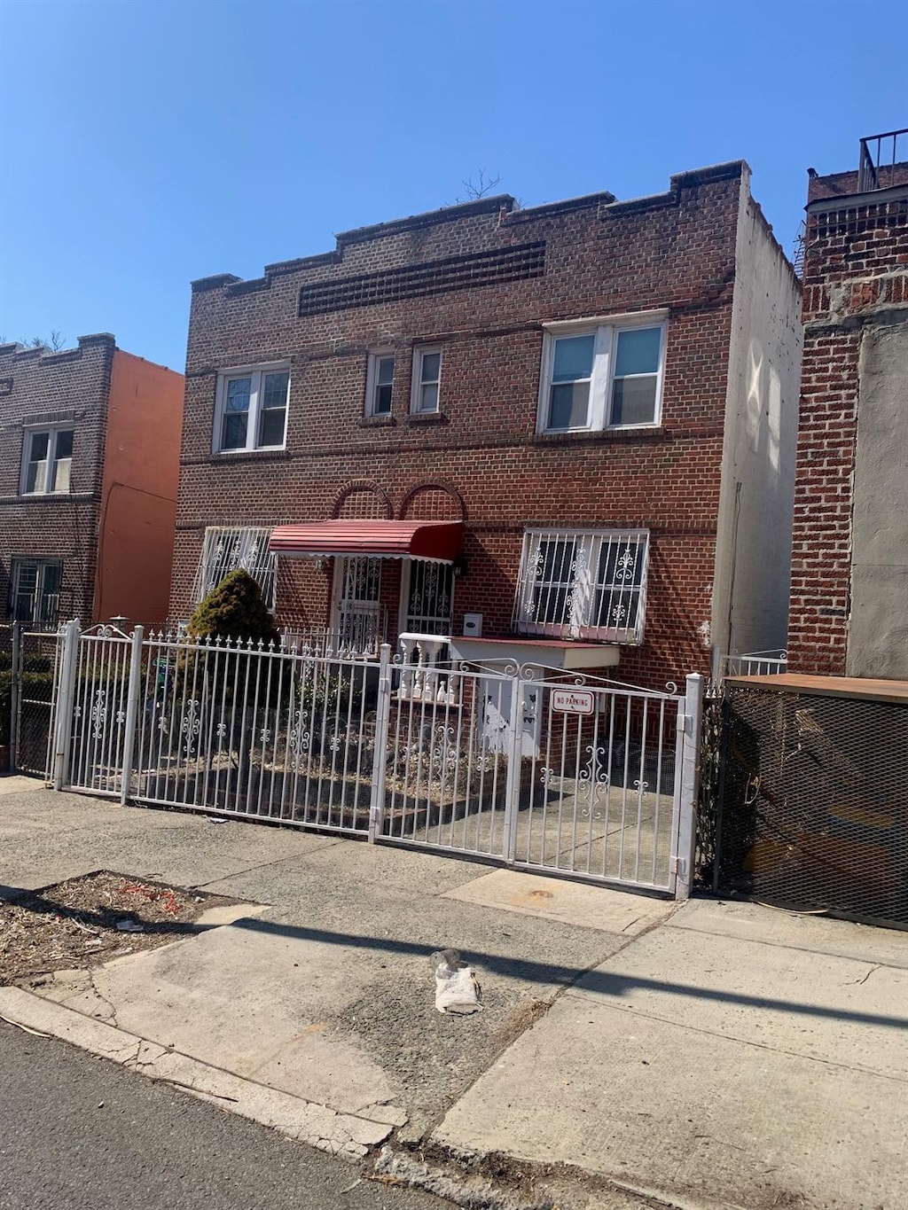14 Lamont Ct, Brooklyn, NY 11225 - photo 1