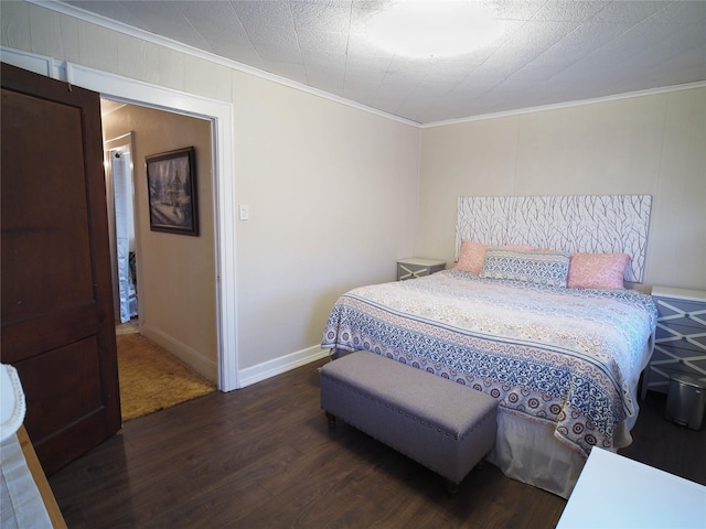 5844 78th Ave, Glendale, NY 11385 - bedroom with wood finished floors, crown molding, and baseboards
