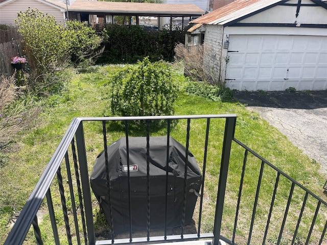 5844 78th Ave, Glendale, NY 11385 - view of yard with a garage