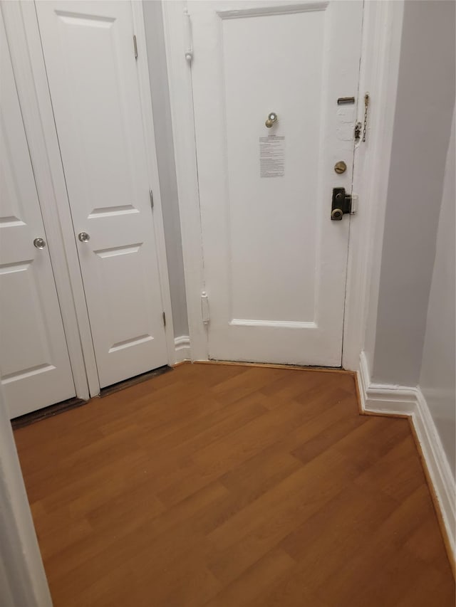 83-55 Lefferts Blvd Apt # 6F, Kew Gardens, NY 11415 - entryway with light wood-style floors