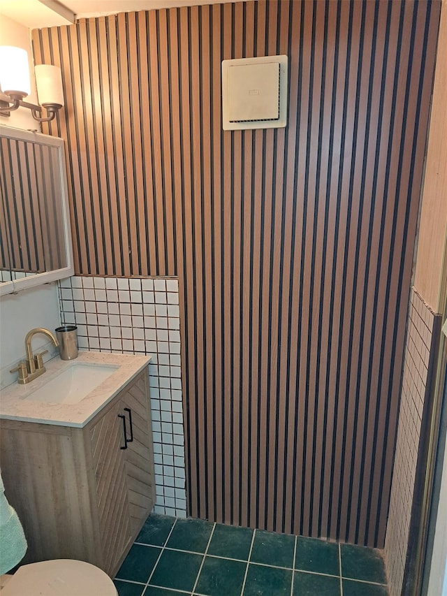 18 Old Farm Rd, Levittown, NY 11756 - bathroom featuring wallpapered walls, tile patterned flooring, and vanity