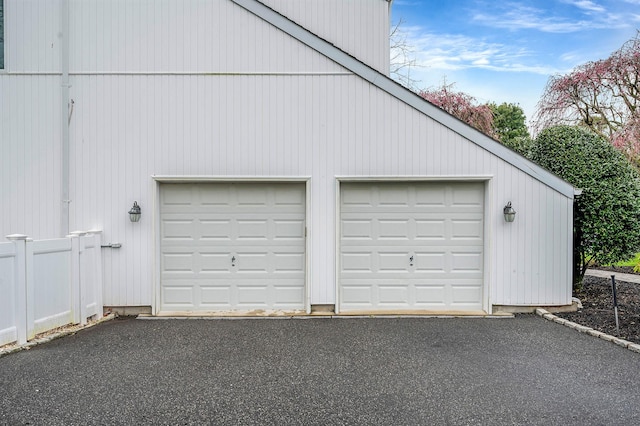 view of detached garage