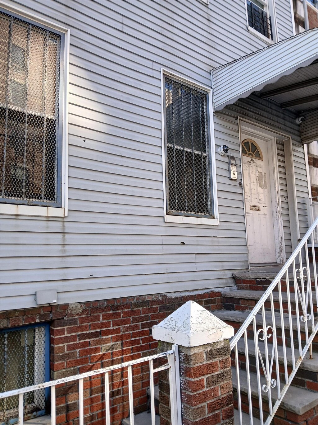 1984 Daly Ave, Bronx, NY 10460 - photo 1