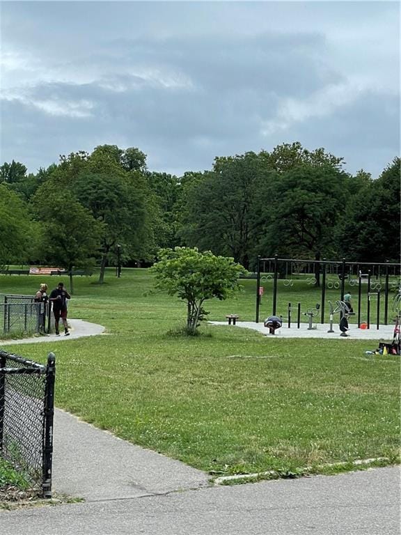 3296 Griswold Ave, Bronx, NY 10465 - view of surrounding community