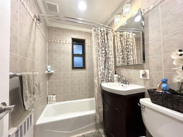 bathroom featuring shower / tub combo, tile walls, visible vents, tasteful backsplash, and crown molding