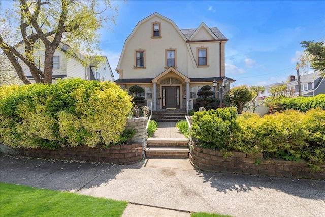 view of front of house with stucco siding