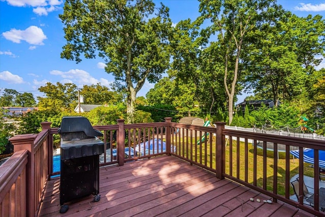 deck featuring fence