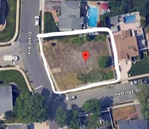 3051 Grand Ave, Baldwin Harbor, NY 11510
