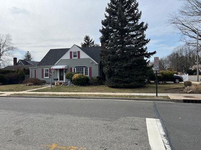 view of front of house