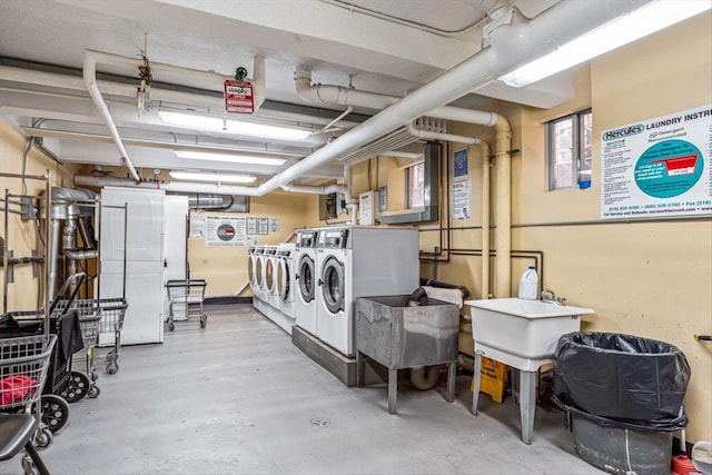 basement featuring washing machine and dryer